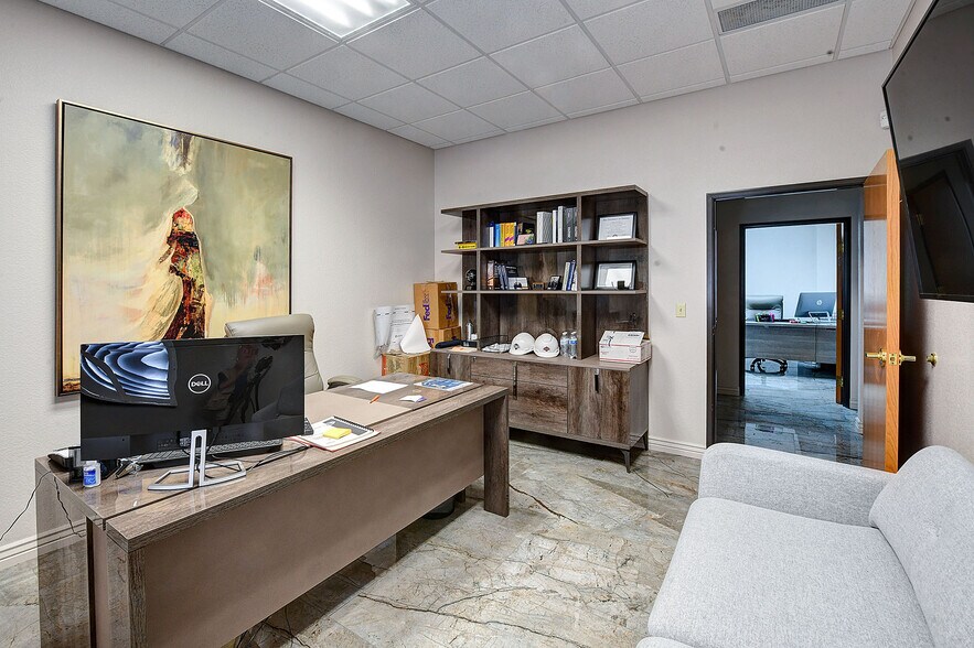 More Photos Of 4771-4775 E Camp Lowell Dr, Tucson Office For Lease