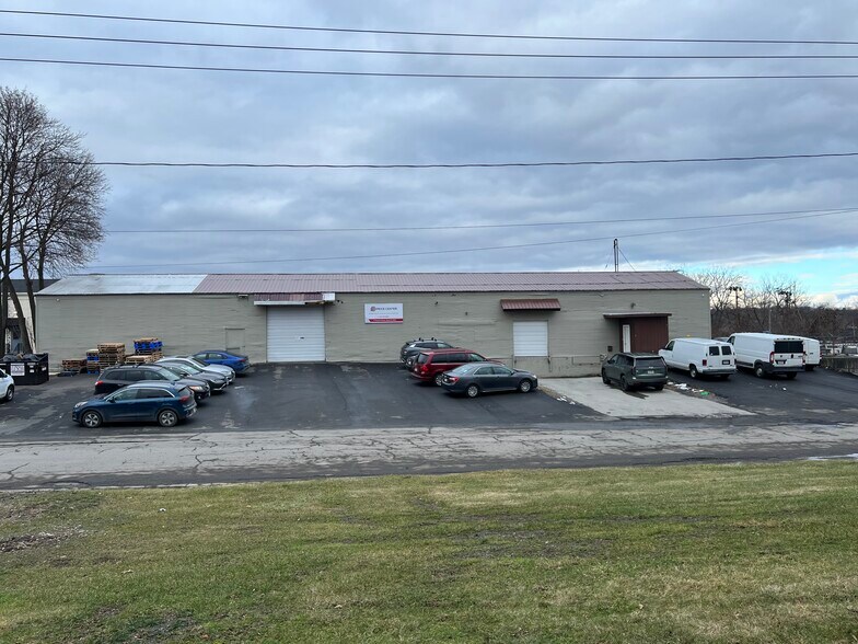 More Photos Of 17 Prospect Ave, Albany Light Distribution For Sale