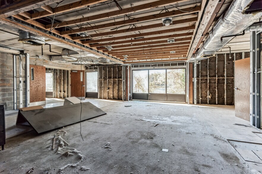 More Photos Of 24058 Sussex Hwy, Seaford Hotel For Sale