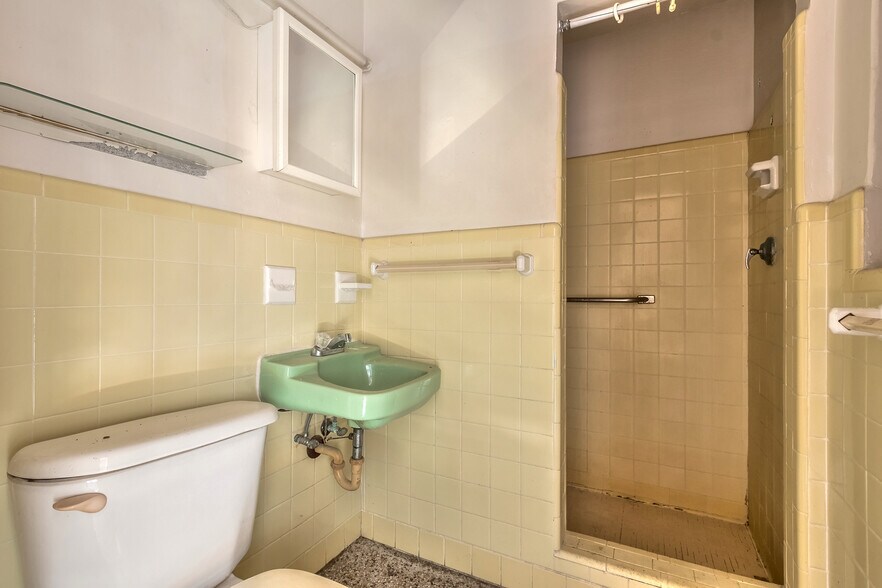 More Photos Of 1316 Oceanshore Blvd, Flagler Beach Hotel For Sale