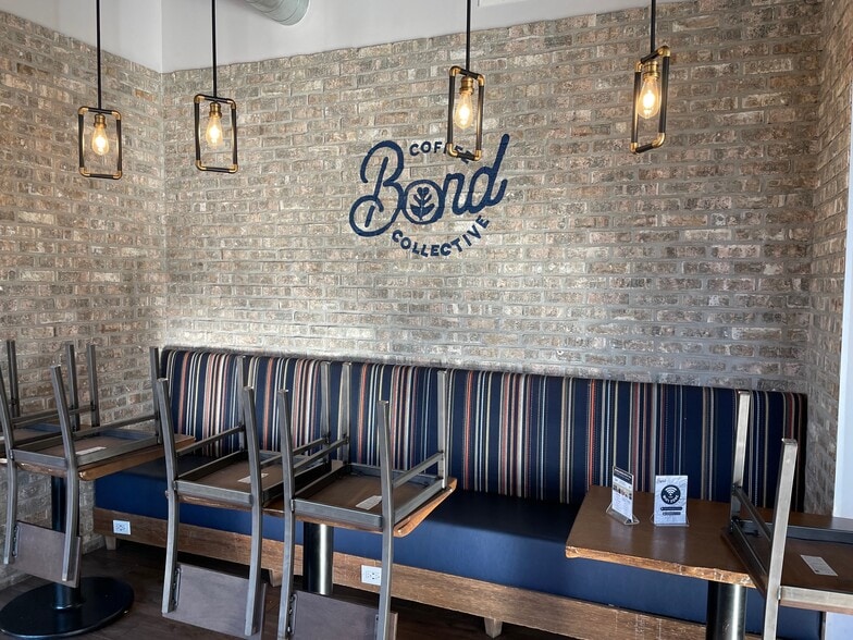 More Photos Of 7555 N California Ave, Chicago Fast Food For Sale