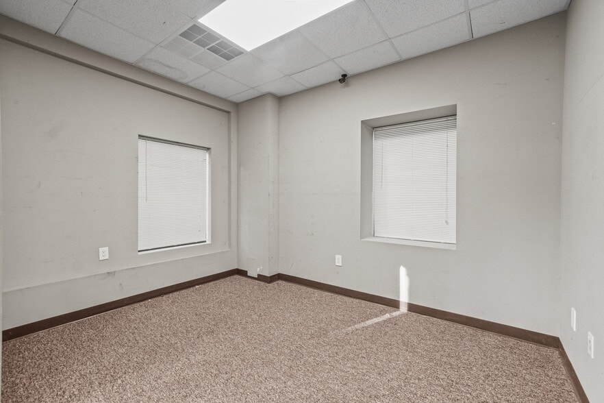 More Photos Of 495 Central Ave, Seekonk Medical For Lease