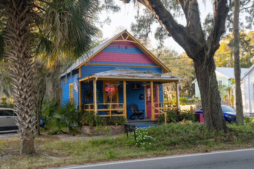 More Photos Of 40 S Dixie Hwy, Saint Augustine Storefront Retail Residential For Sale