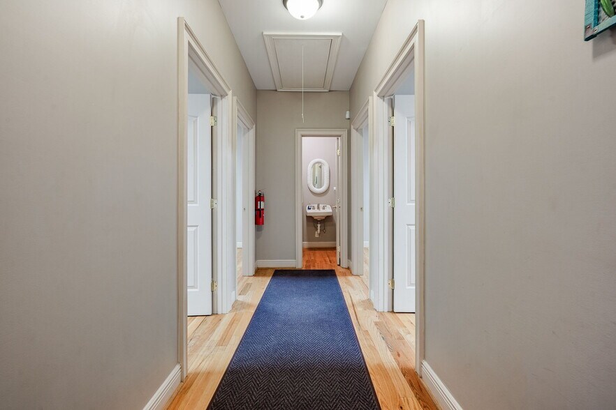 More Photos Of 5500 Watermelon Rd, Northport Medical For Lease