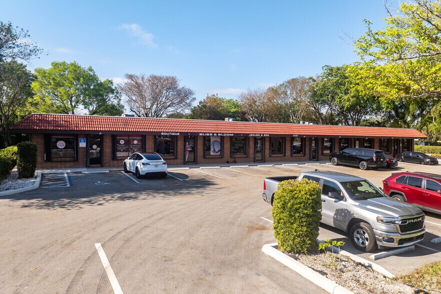 More Photos Of 4400 W Hillsboro Blvd, Coconut Creek Storefront For Lease