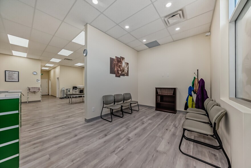 More Photos Of 2255 32 St NE, Calgary Storefront Retail Office For Sale