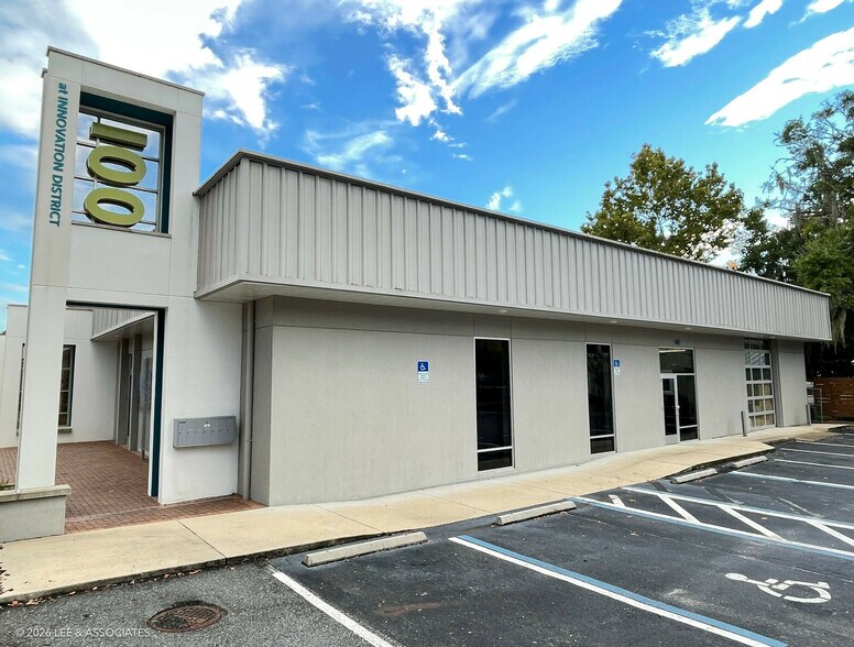 More Photos Of 100-112 SW 6th St, Gainesville Office For Lease