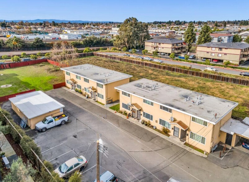 More Photos Of 29517-29529 Dixon St, Hayward Apartments For Sale