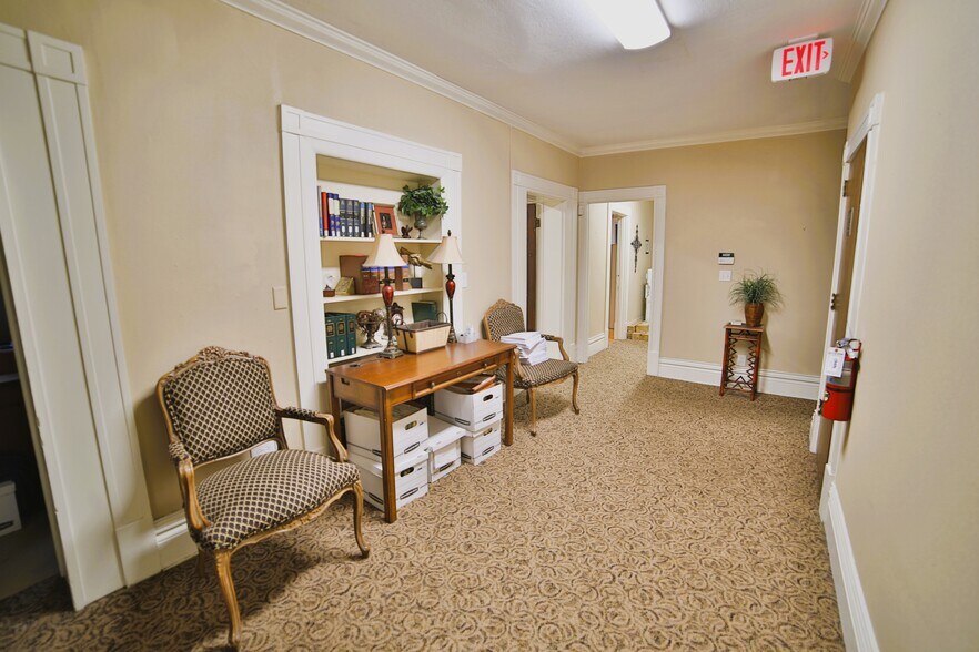 More Photos Of 108 Hillcrest St, Orlando Office For Sale