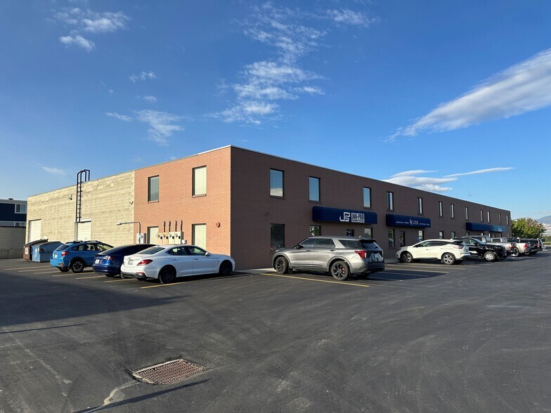 More Photos Of 157-175 W Glover Ln, Midvale Warehouse For Lease