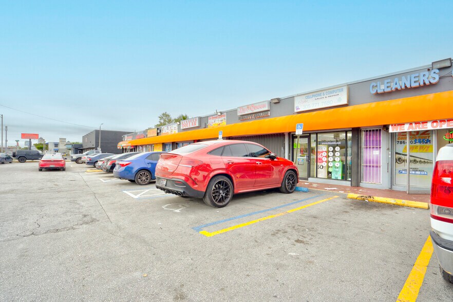 More Photos Of 4735 W Flagler St, Coral Gables Restaurant For Sale