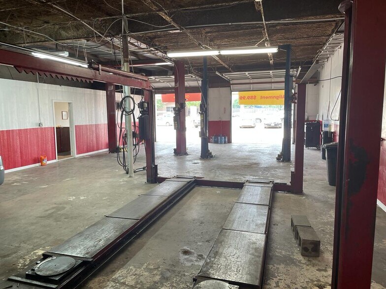 More Photos Of 2116 Fry Rd, Houston Auto Repair For Sale