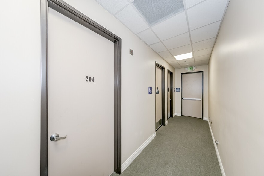 More Photos Of 1320 E Las Tunas Dr, San Gabriel Medical For Lease