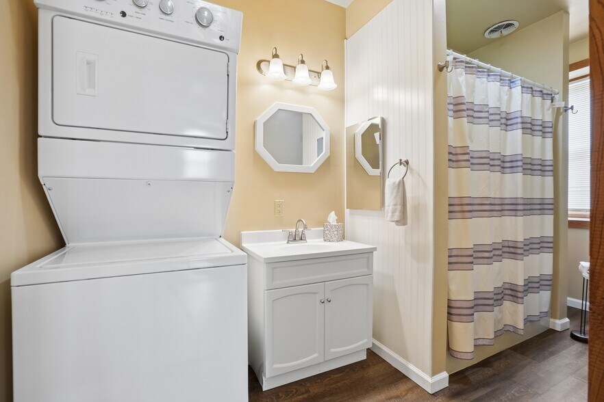 More Photos Of 67 E Main St, Benton Storefront Retail Residential For Sale