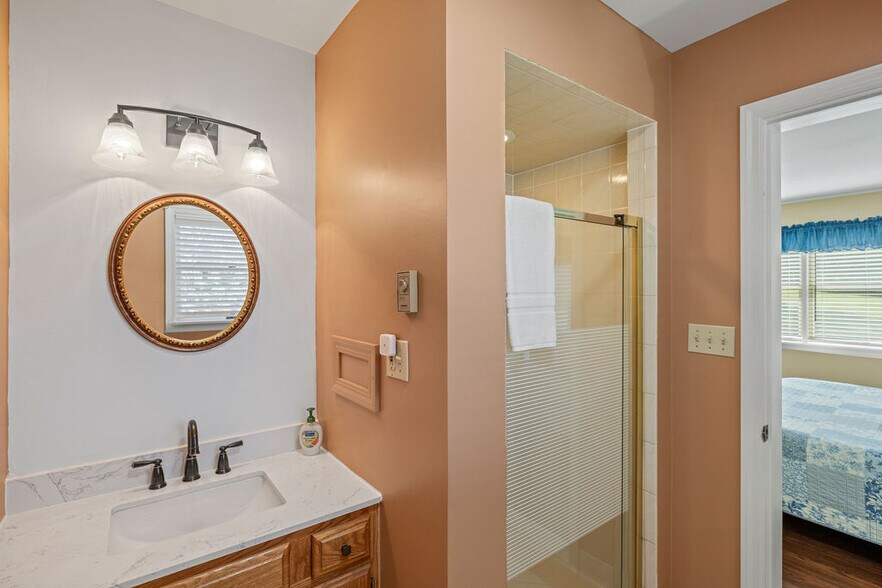 More Photos Of 40 Hospital Rd, Gettysburg Hotel For Sale