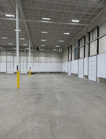 More Photos Of 60 Olympia Ave, Woburn Warehouse For Lease