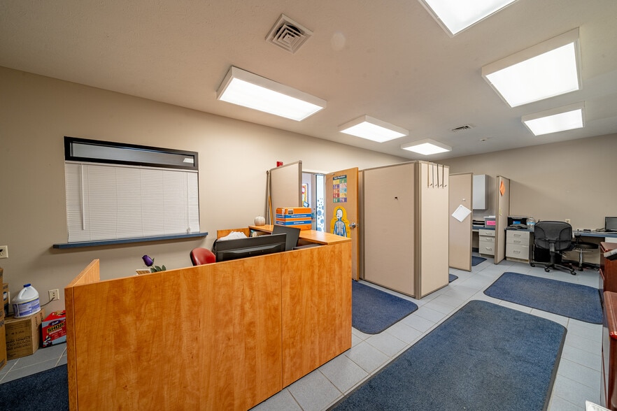 More Photos Of 353 Island Cottage Rd, Rochester Medical For Lease