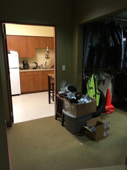 More Photos Of 15 1st St SE, Rochester Hotel For Lease