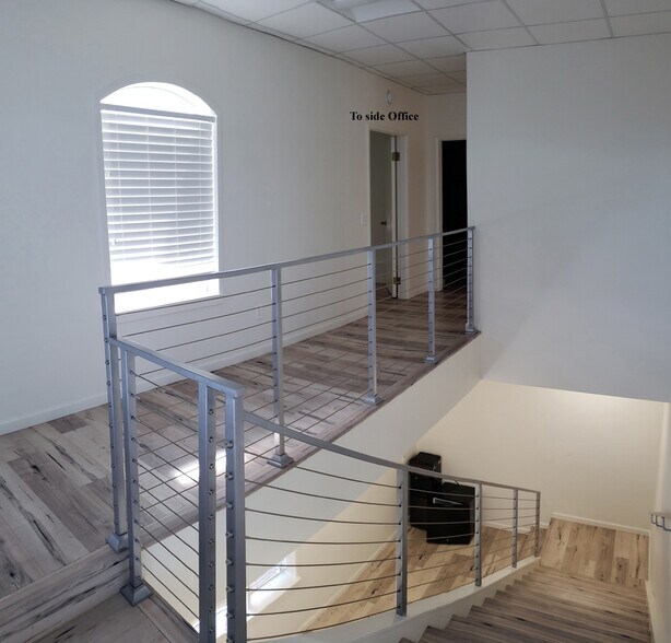 More Photos Of 22700 Lyons Ave, Newhall Office For Lease