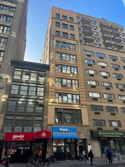 More Photos Of 110 E 23rd St, New York Office Residential For Lease