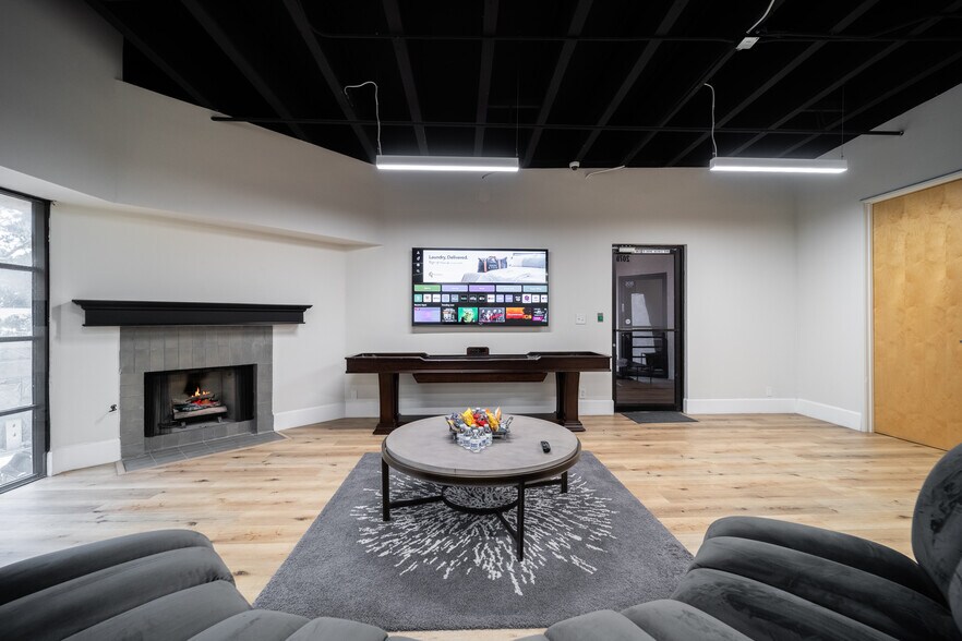 More Photos Of 3505 Cadillac Ave, Costa Mesa Office For Lease