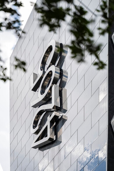 More Photos Of 4265 San Felipe St, Houston Office For Lease