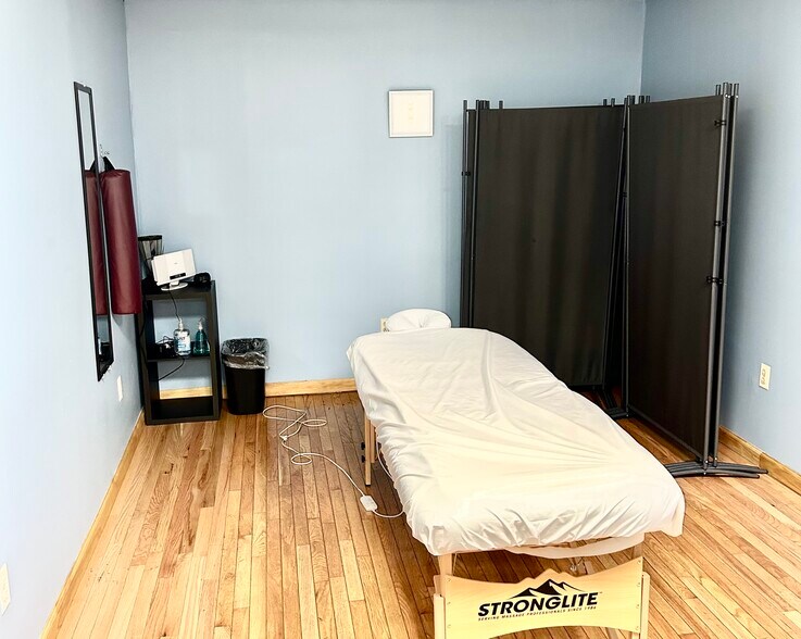 More Photos Of 6702 Bergenline Ave, West New York Storefront Retail Office For Sale