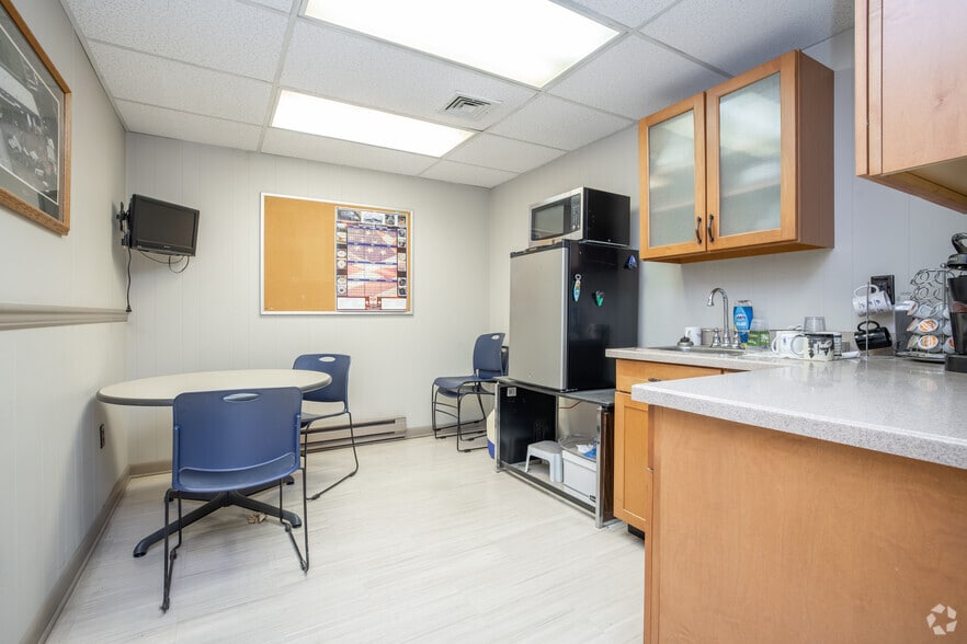 More Photos Of 215 Reading Ave, Williamsport Warehouse For Sale