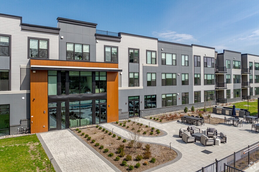 More Photos Of 200 Old Tappan Rd, Old Tappan Apartments For Lease