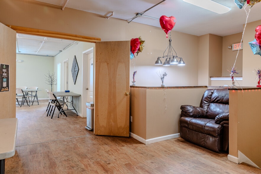 More Photos Of 315 E Seneca St, Manlius General Retail For Sale