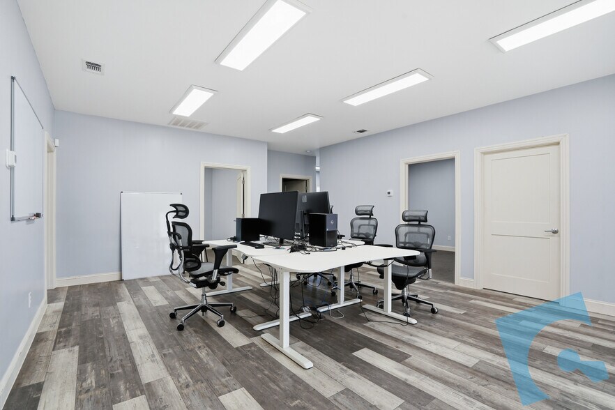 More Photos Of , Lewisville Office For Sale