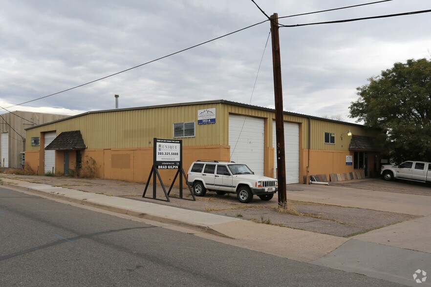 Primary Photo Of 1921 W Yale Ave, Englewood Warehouse For Lease