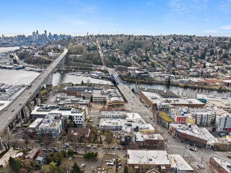 More Photos Of 711 N 35th St, Seattle Apartments For Lease