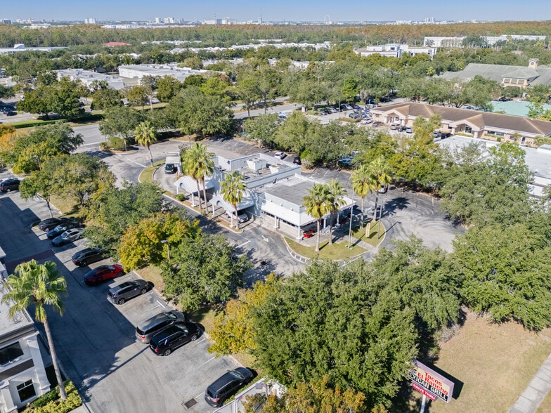 More Photos Of 8841 Commodity Cir, Orlando Fast Food For Lease