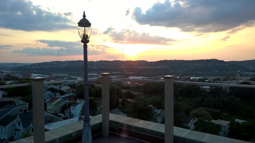 More Photos Of 3567 Bigelow Blvd, Pittsburgh Loft Creative Space For Sale