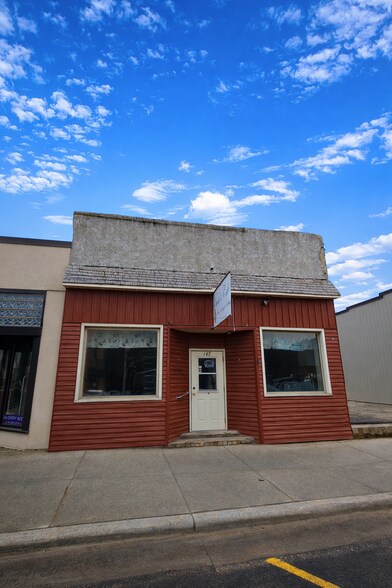 Primary Photo Of 147 Main St, West Concord General Retail For Sale