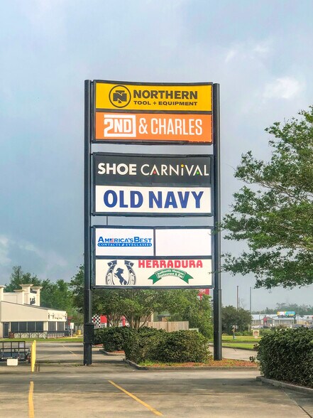 More Photos Of 1600 Martin Luther King Jr Blvd, Houma Unknown For Lease