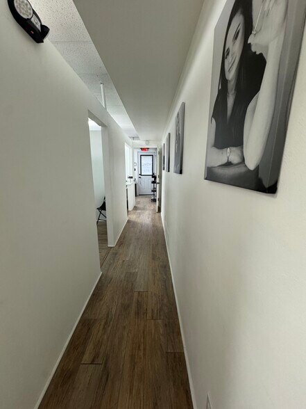 More Photos Of 4351 Murray Ave, Pittsburgh General Retail For Lease