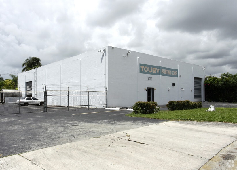 More Photos Of 100 NE 26th St, Miami Warehouse For Sale