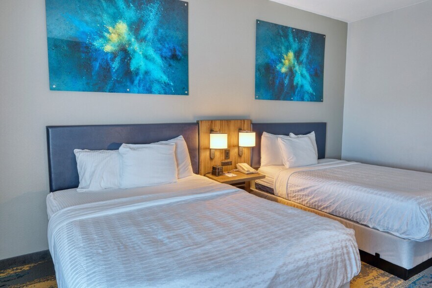 More Photos Of 1002 63rd St, Galveston Hotel For Sale