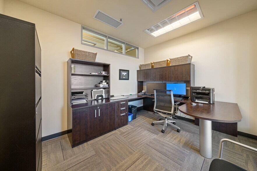 More Photos Of 388 Harbour Rd, Victoria Storefront Retail Office For Sale