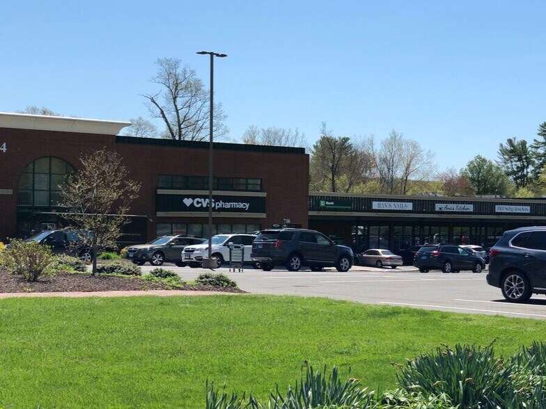 More Photos Of 700-720 Hopmeadow St, Simsbury Unknown For Lease