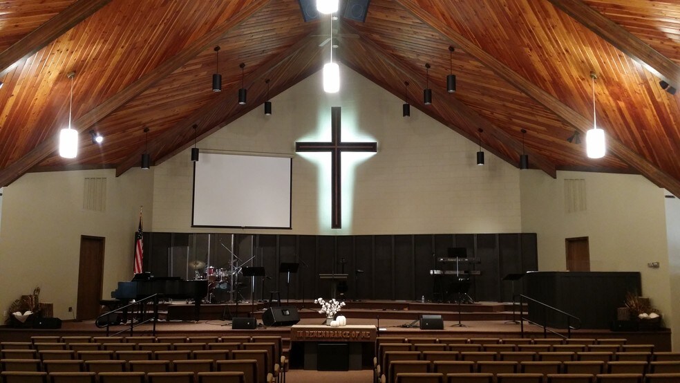 More Photos Of 405 Broadway Ave S, Cokato Religious Facility For Sale