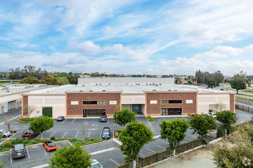 More Photos Of 920-968 W Palomares Ave, La Verne Warehouse For Lease