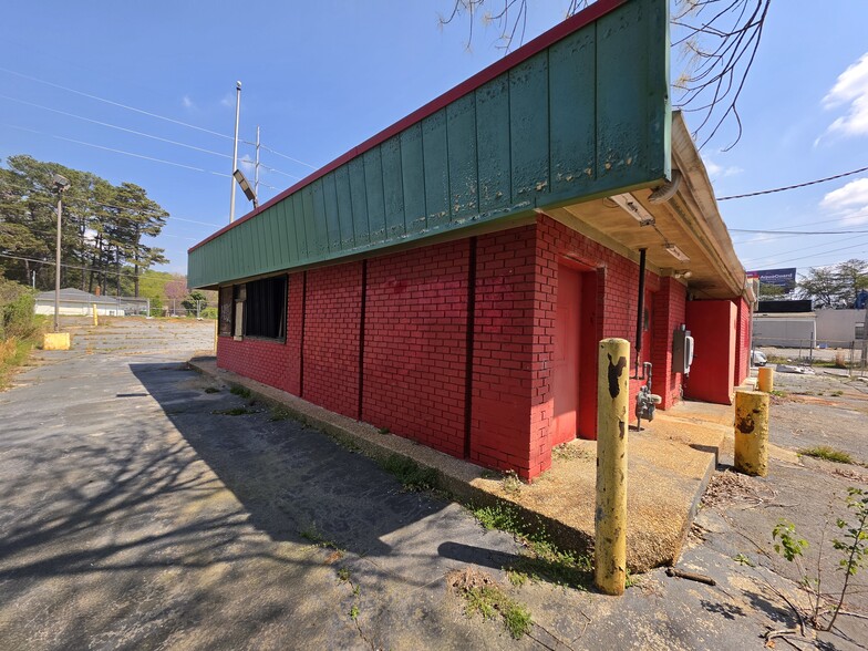 More Photos Of 4001 Glenwood Rd, Decatur Fast Food For Sale