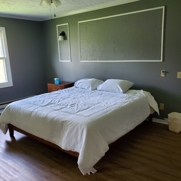 More Photos Of 14694 Wallace Pike, Abingdon Multifamily For Sale