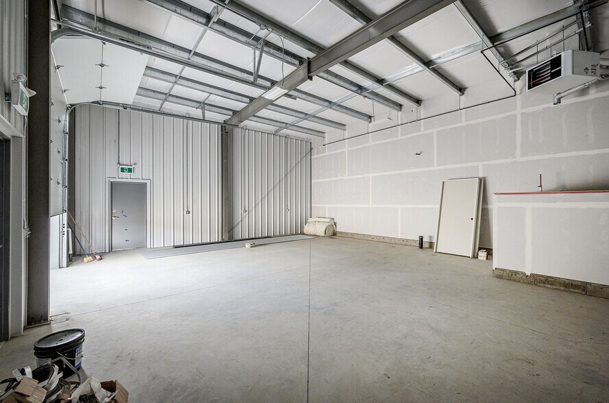 More Photos Of 240 Larkspur St, Kamloops Industrial For Sale