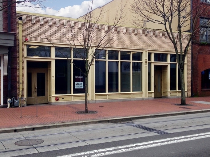 More Photos Of 11 NW 5th Ave, Portland Storefront Retail Office For Sale