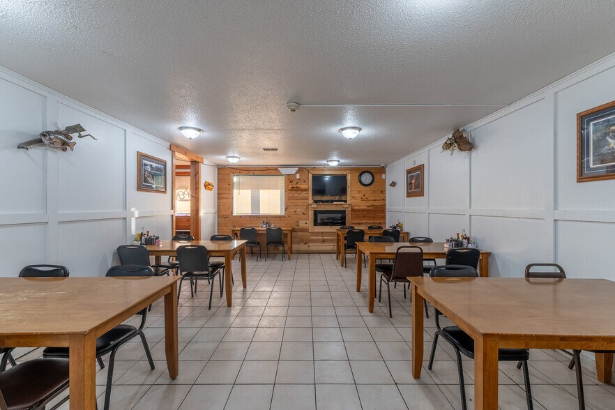 More Photos Of 19389 Frontage Rd, Detroit Lakes Hotel For Sale