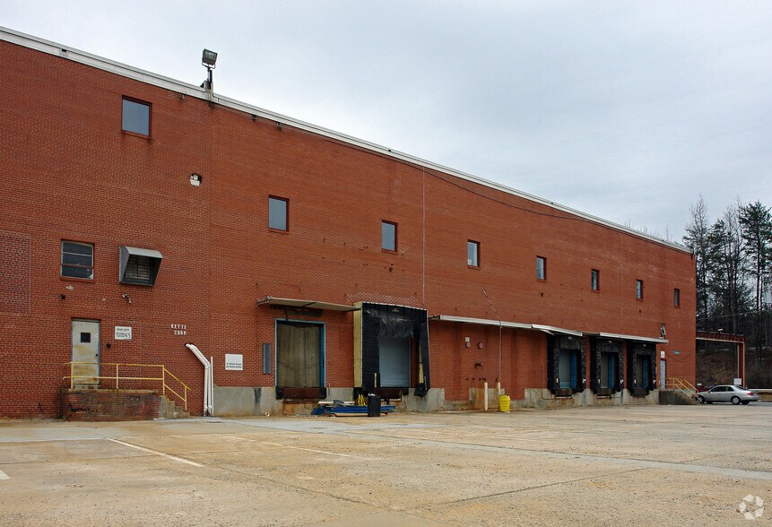 More Photos Of 4927 W Market St, Greensboro Supermarket For Sale